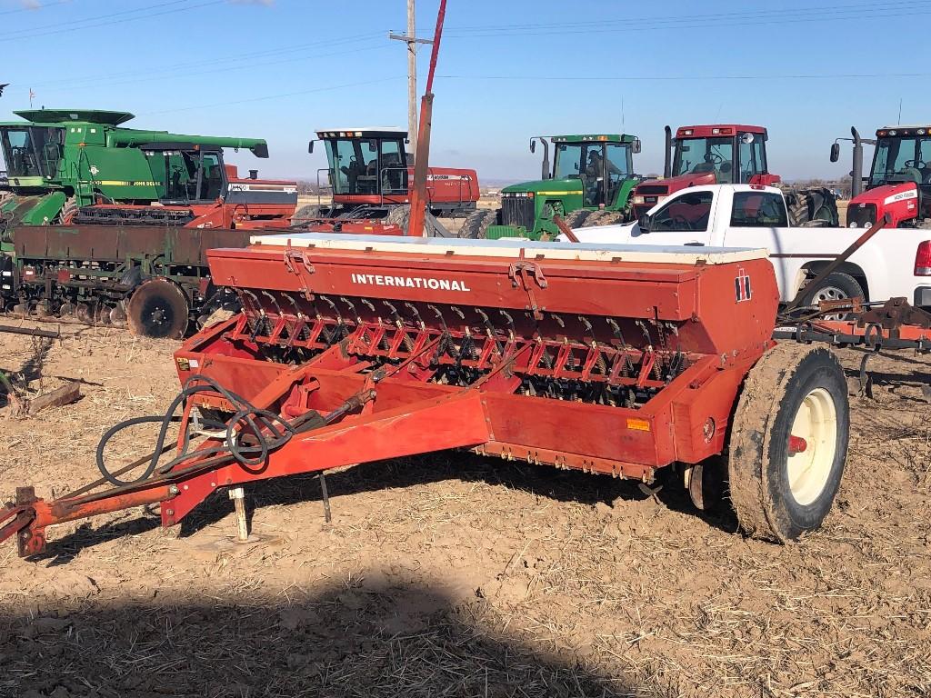 IH 510 10’ Grain Drill