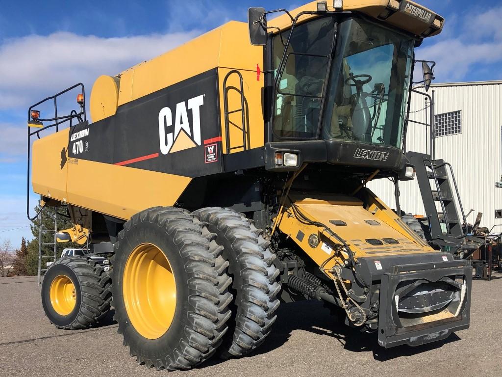 CAT Lexion 470R Combine