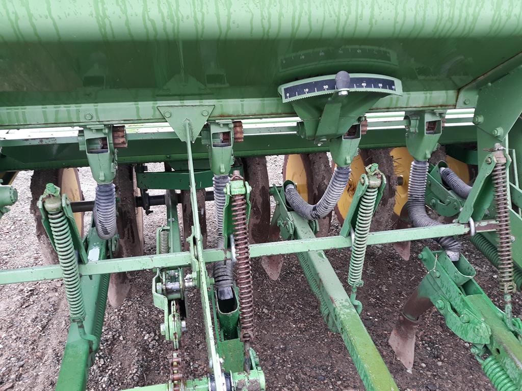 John Deere 9300 Dry Land Grain Drills