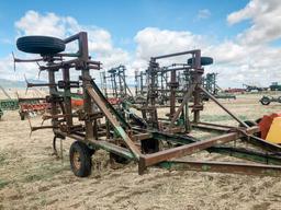 Melroe Gysler 22’ Chisel Plow