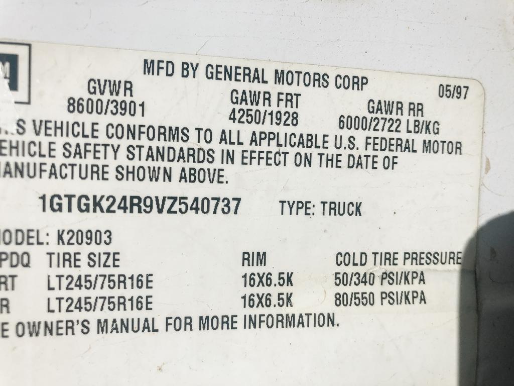 1997 GMC 2500 4x4 Service Pickup
