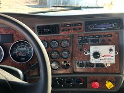 2005 Kenworth T800B Semi