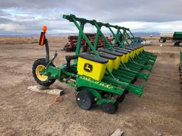 2005 John Deere 1730 MaxEmerge XP Corn Planter