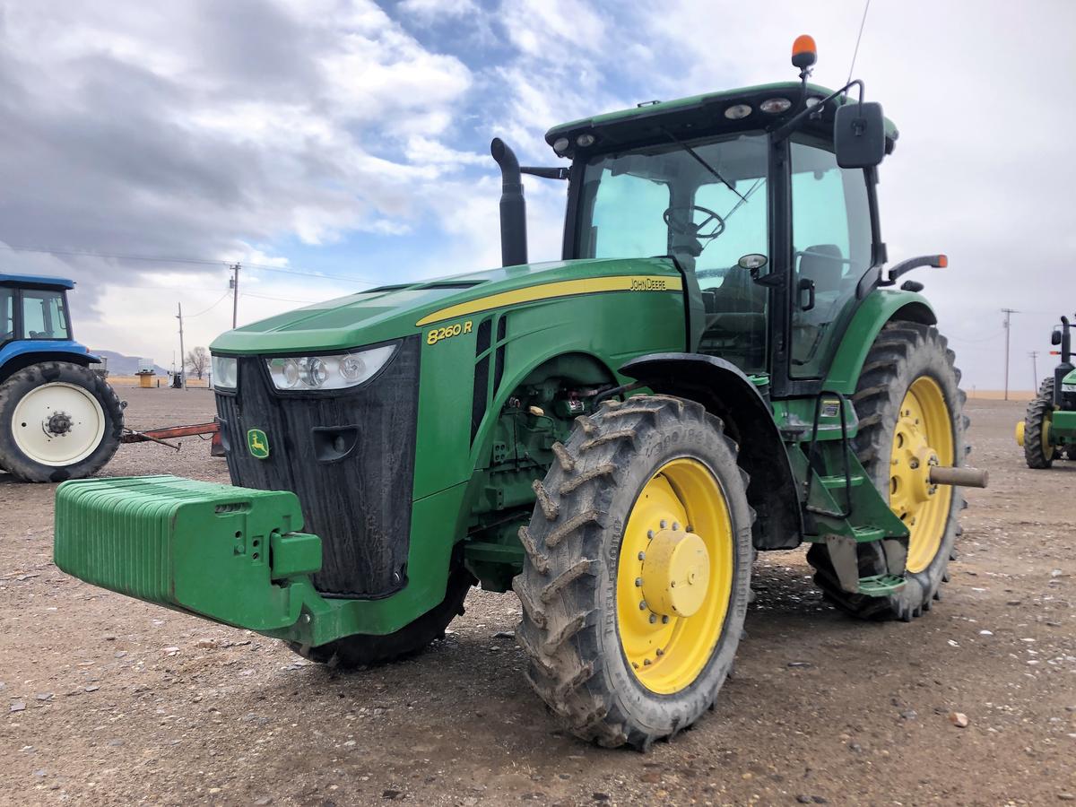 2012 John Deere 8260R MFD Tractor