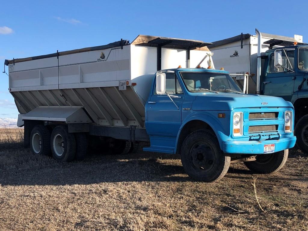 1970 Chevy C/60 10 Wheel Truck