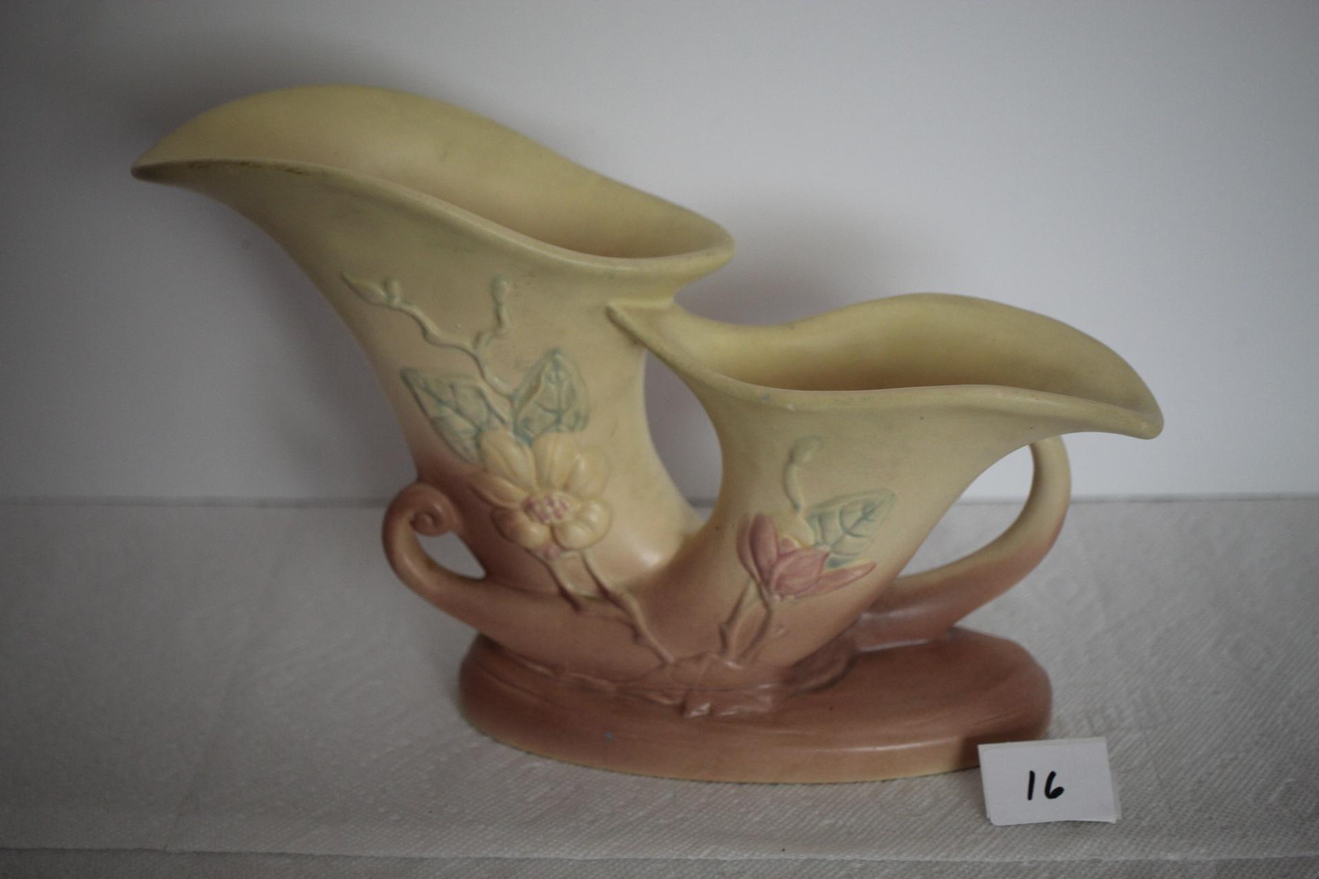 Hull Art Pottery, Double Cornucopia, USA, 6-12"