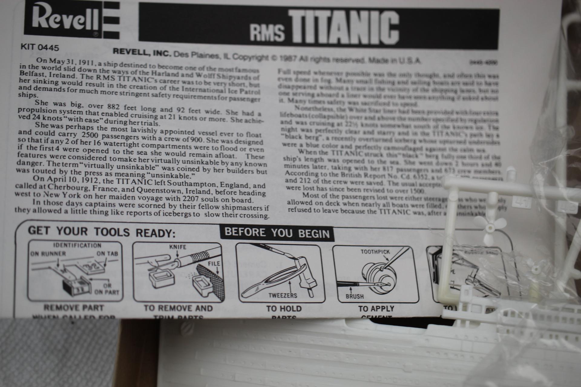 RMS Titanic Plastic Model Kit, 1/570 Scale, Revell Inc., 1976, Made In USA, Pieces not verified