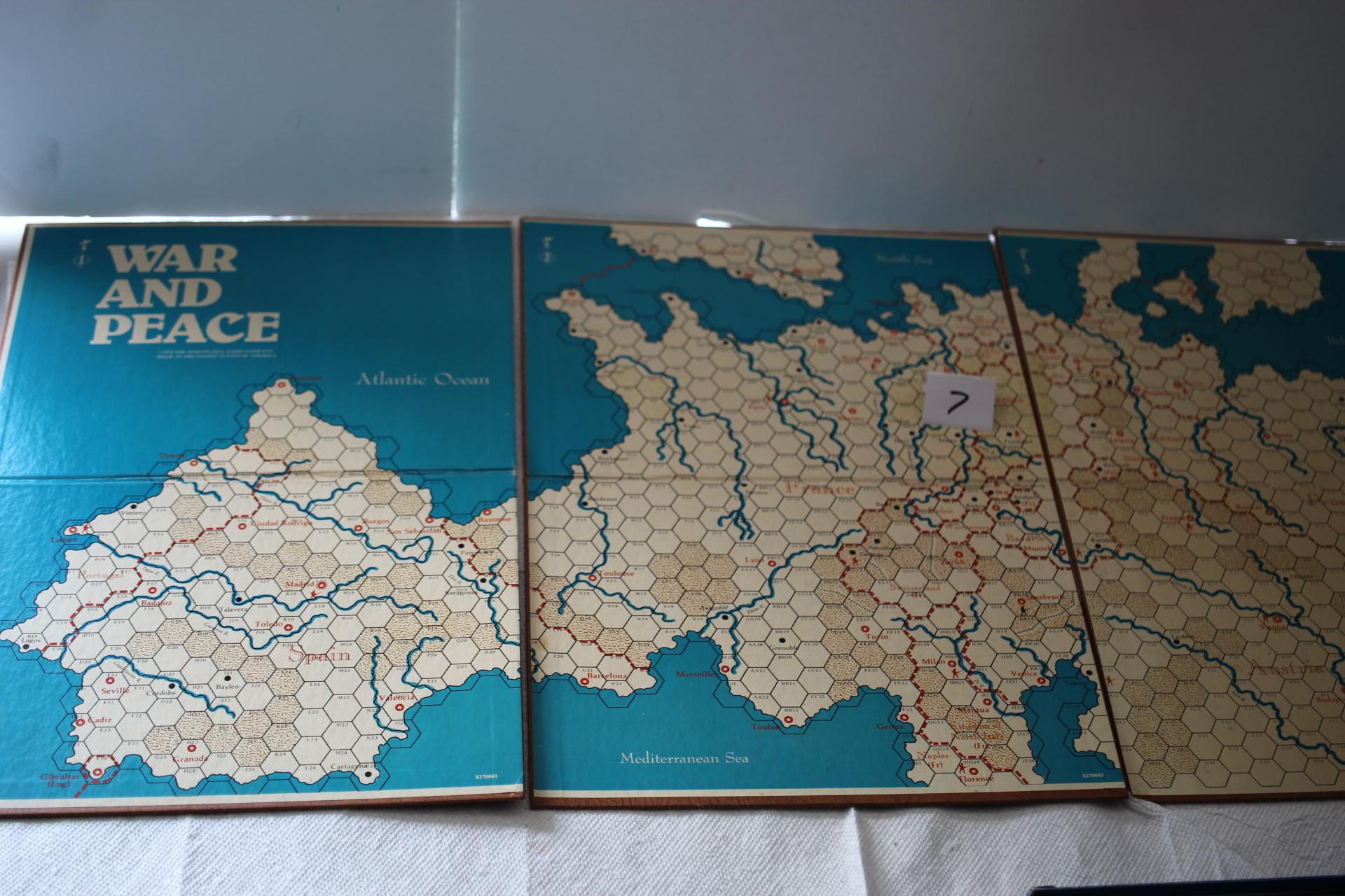 War And Peace, The Game of the Napoleonic Wars, Bookcase Game, 1980, #827