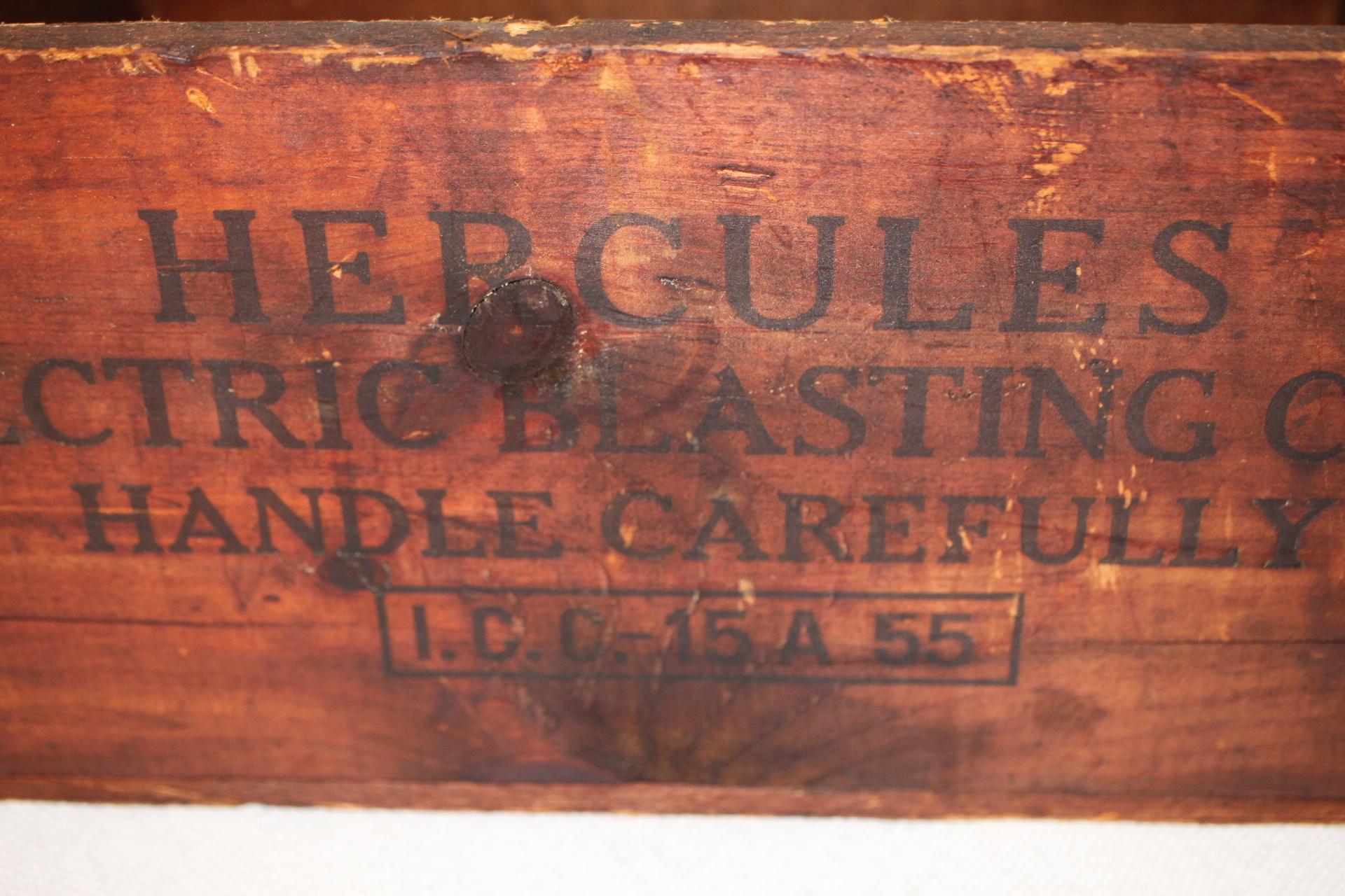 Hercules Electric Blasting Caps Wooden Box, 15 3/4" x 13" x 7"