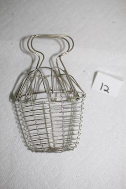 Mini Egg Basket, Wire, 6" x 3 1/2" round at center