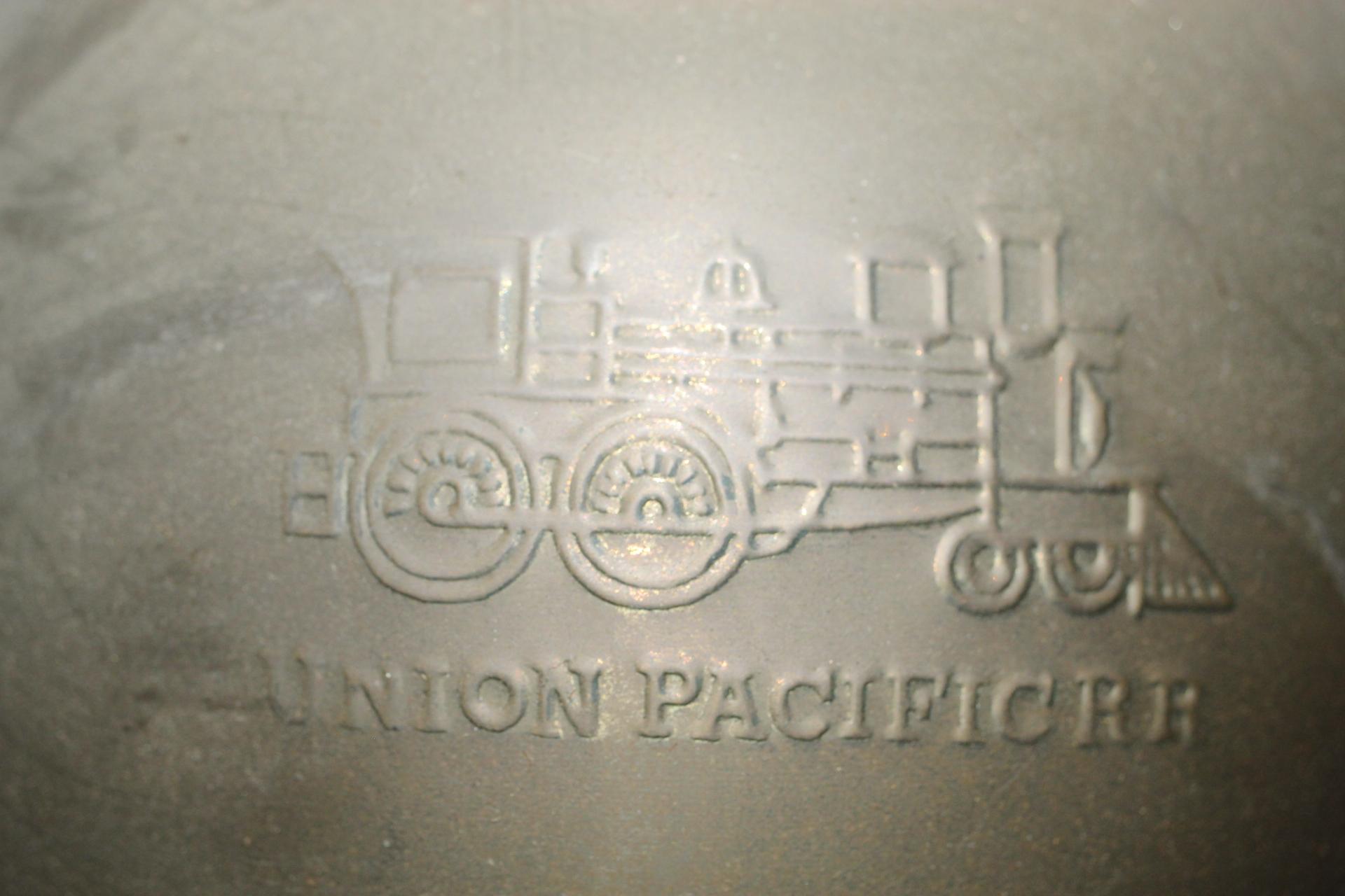 Union Pacific Railroad Spitune, 10" x 9" round