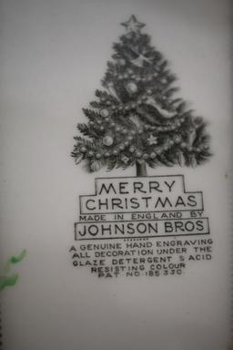 Johnson Bros. Merry Christmas Plate, England, 10 1/2" round