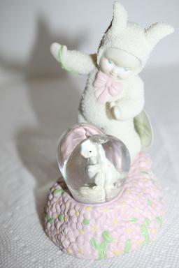 Snowbunnies Figurine, Bunny In My Heart Waterglobe, 2002, 56.26425, Porcelain