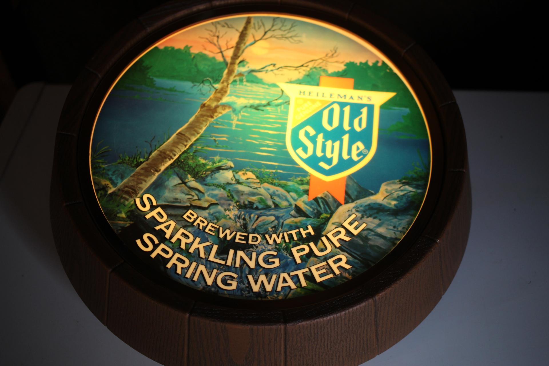 Old Style Beer Sign, Plastic, Lights, 16" Round x 3 1/4"