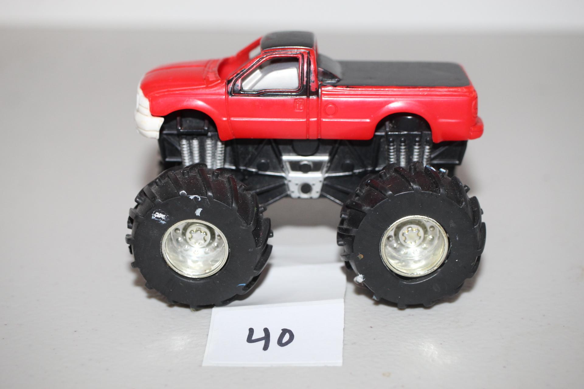 Monster Truck, Friction Push & Go, 2001 Mattel, 3"H x 4 1/2"L