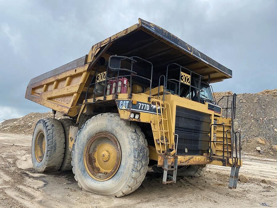 CATERPILLAR 777D OFF-ROAD DUMP TRUCK, S/N: 3PR01012, UNKNOWN HOURS, CAT V8 TURBO DIESEL ENGINE, 27.