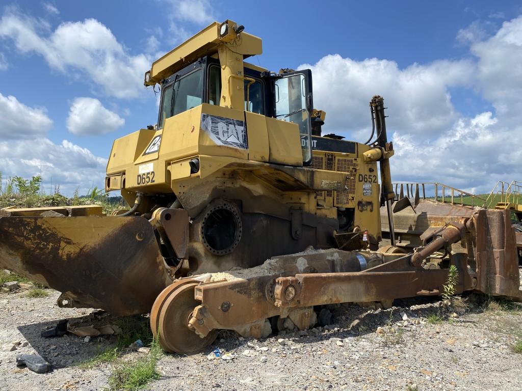 CATERPILLAR D10T DOZER, S/N: RJG01377, CAT C-27 DIESEL ENGINE, 17' DOZER BLADE, MISSING