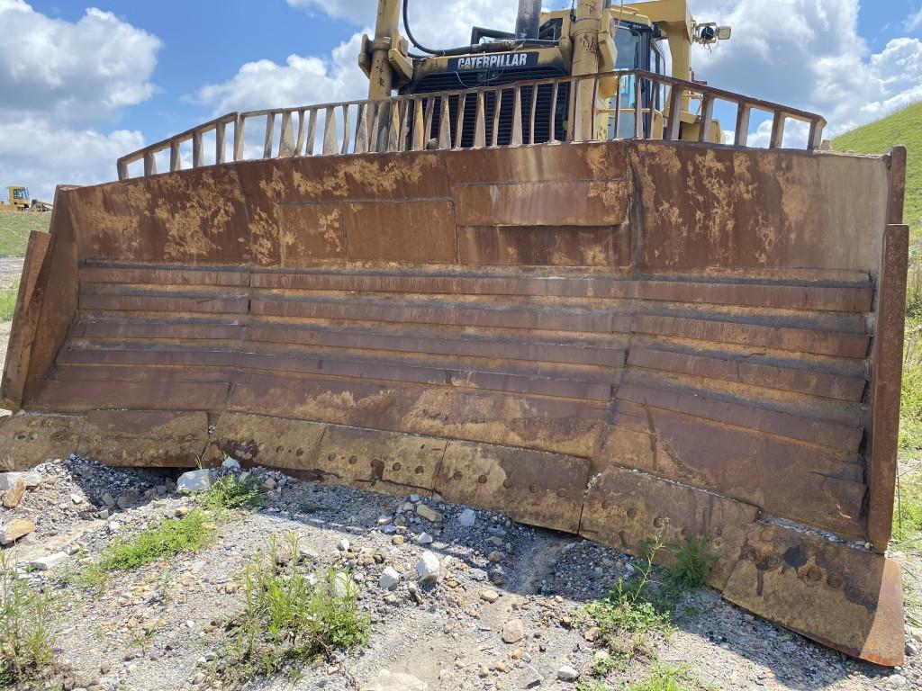 CATERPILLAR D10T DOZER, S/N: RJG01377, CAT C-27 DIESEL ENGINE, 17' DOZER BLADE, MISSING