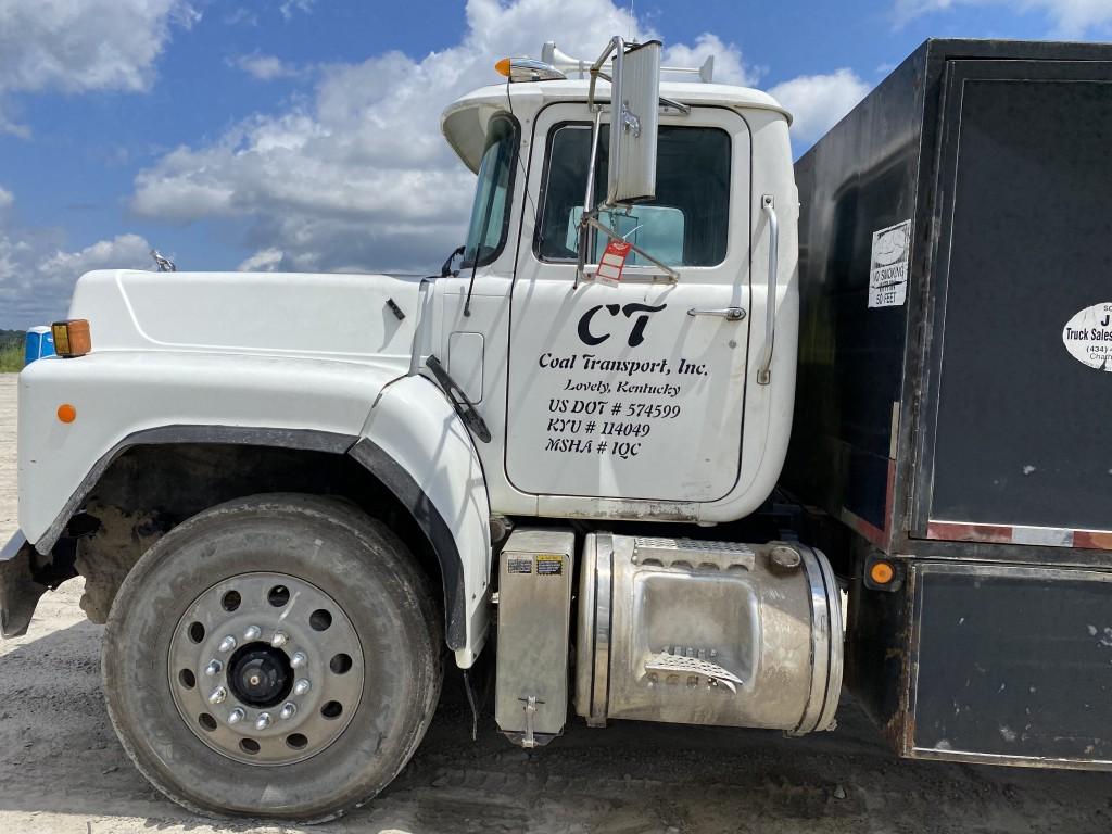 2002 MACK RB688S LUBE TRUCK, VIN: 1M2AM08C22M006266, 240,845 ODOMETER MILES, 22,167 HOURS SHOWING,