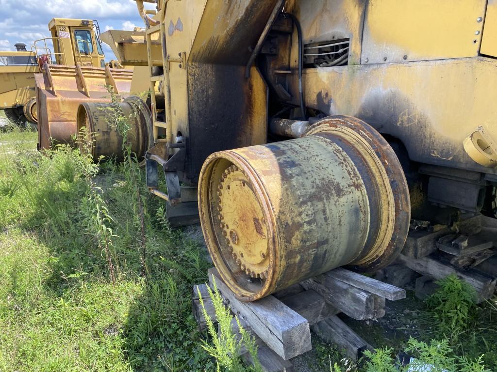 CATERPILLAR 988F WHEEL LOADER FOR PARTS, S/N: 2ZR01132, 12'2'' LOADER BUCKET, MISSING 3 TIRES, CAT