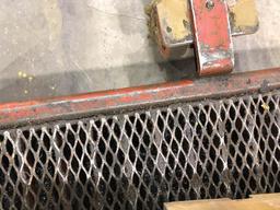 ROLLING TEAR DOWN RACK WITH OIL PAN DRIP