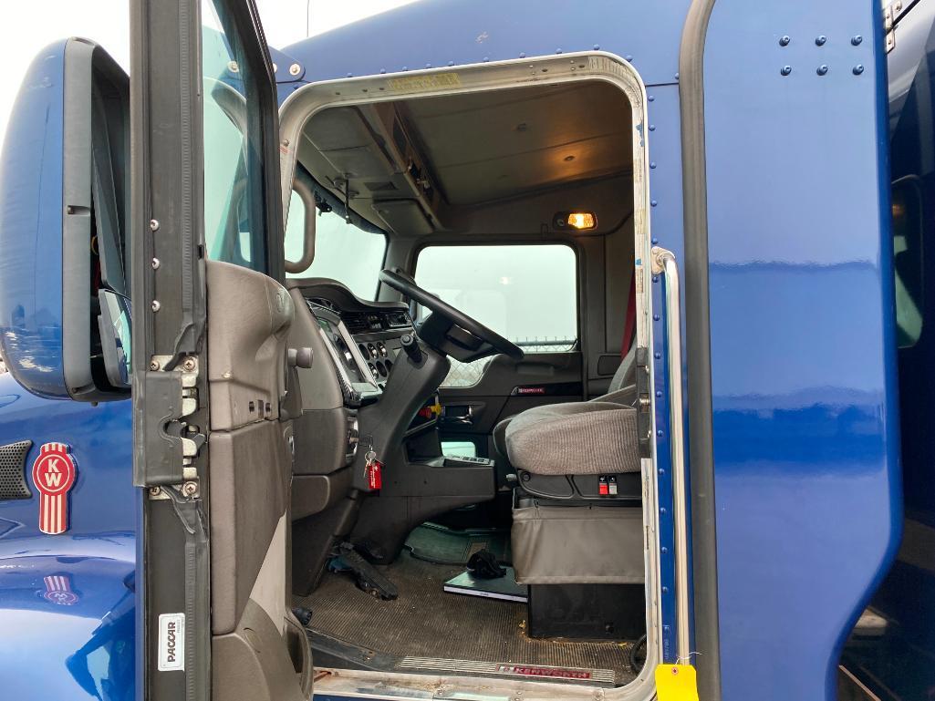 2014 KENWORTH T440 TRACTOR, SINGLE AXLE, DAY CAB, COMPRESSED NATURAL GAS (CNG), CUMMINS ISLG 320 CNG