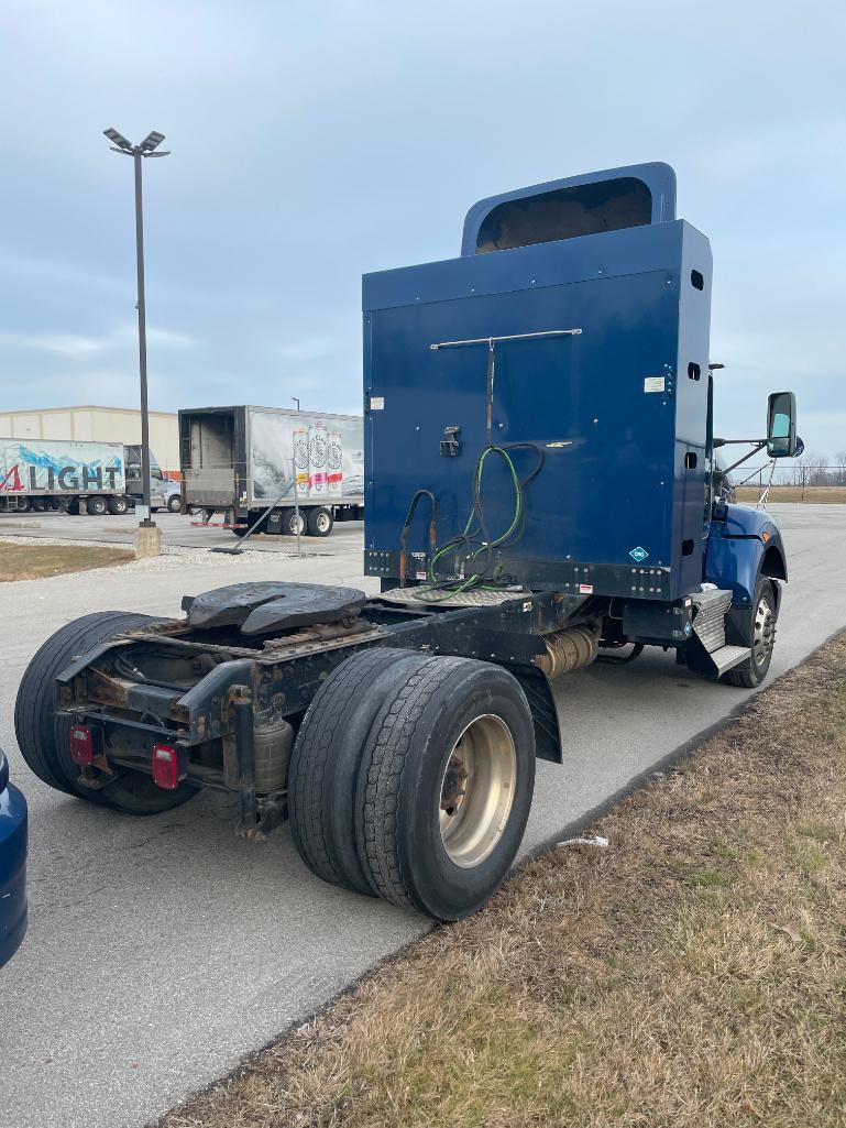 2013 KENWORTH T440 TRACTOR, SINGLE AXLE, DAY CAB, COMPRESSED NATURAL GAS (CNG), CUMMINS ISLG 320 CNG