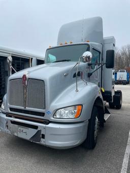 2013 KENWORTH T440 TRACTOR, SINGLE AXLE, DAY CAB, COMPRESSED NATURAL GAS (CNG), CUMMINS ISLG 320 CNG