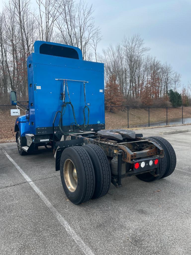 2013 KENWORTH T440 TRACTOR, SINGLE AXLE, DAY CAB, COMPRESSED NATURAL GAS (CNG), CUMMINS ISLG 320 CNG