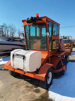 2002 BROCE BROOM RJ350 8' STREET BROOM / SWEEPER, S/N 401362, ENCLOSED A/C & HEATED CAB, DEERE