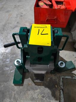 Hilman 25-Ton Deluxe Hydraulic Toe Jack, Model HTJ-25D