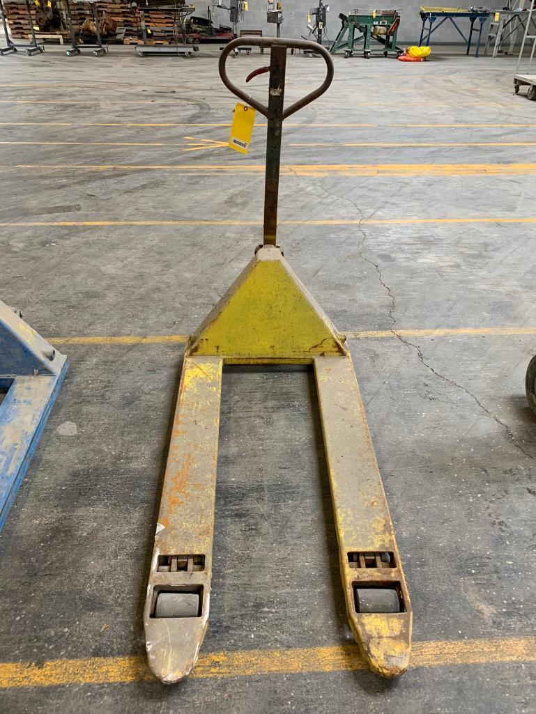 Pallet Jack (Broken)