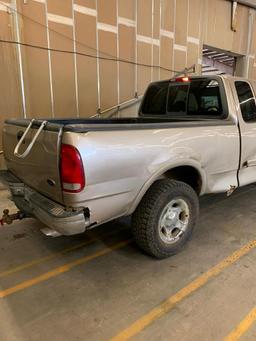 2000 Ford F-150 Pick-Up Truck, Extended Cab, Triton V-8 Engine, Automatic Transmission, 4 X 4, Vin