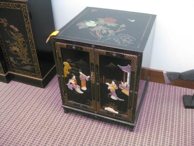 Oriental 2-Door Cabinet 20"x20"x24" high