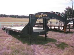 Big Tex 25' Gooseneck with 5' Dove Tail