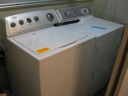 Set Whirlpool Washer and GE Dryer Front House