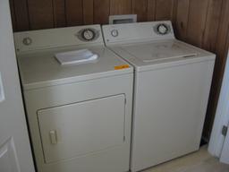 Set GE Washer and Dryer Longhouse