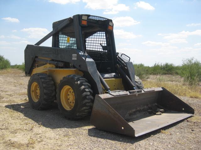 New Holland Model LS180 Skid Loader with Bucket