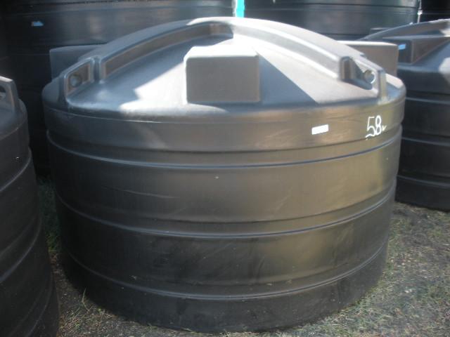 1,125 GALLON WATER STORAGE TANK TLV01125BK (C)