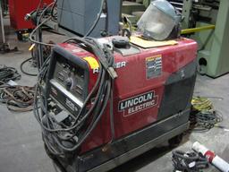 Lincoln Ranger 305G Gas Powered Welder Hours 81.