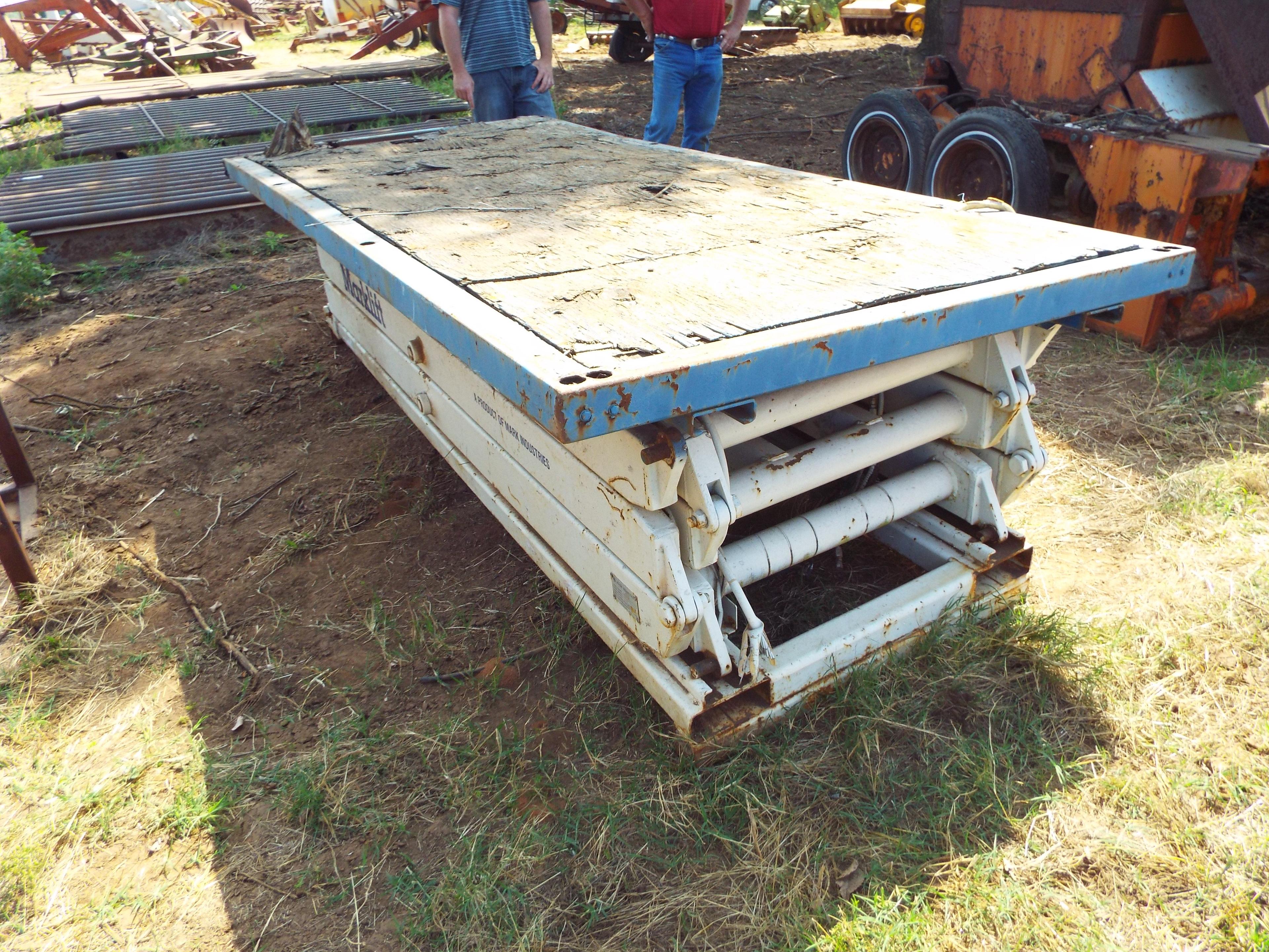 Marklift Scissor Lift 10' X 4 1/2"