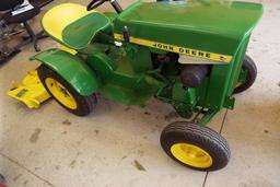 John Deere 110 Variable Speed Lawn Tractor