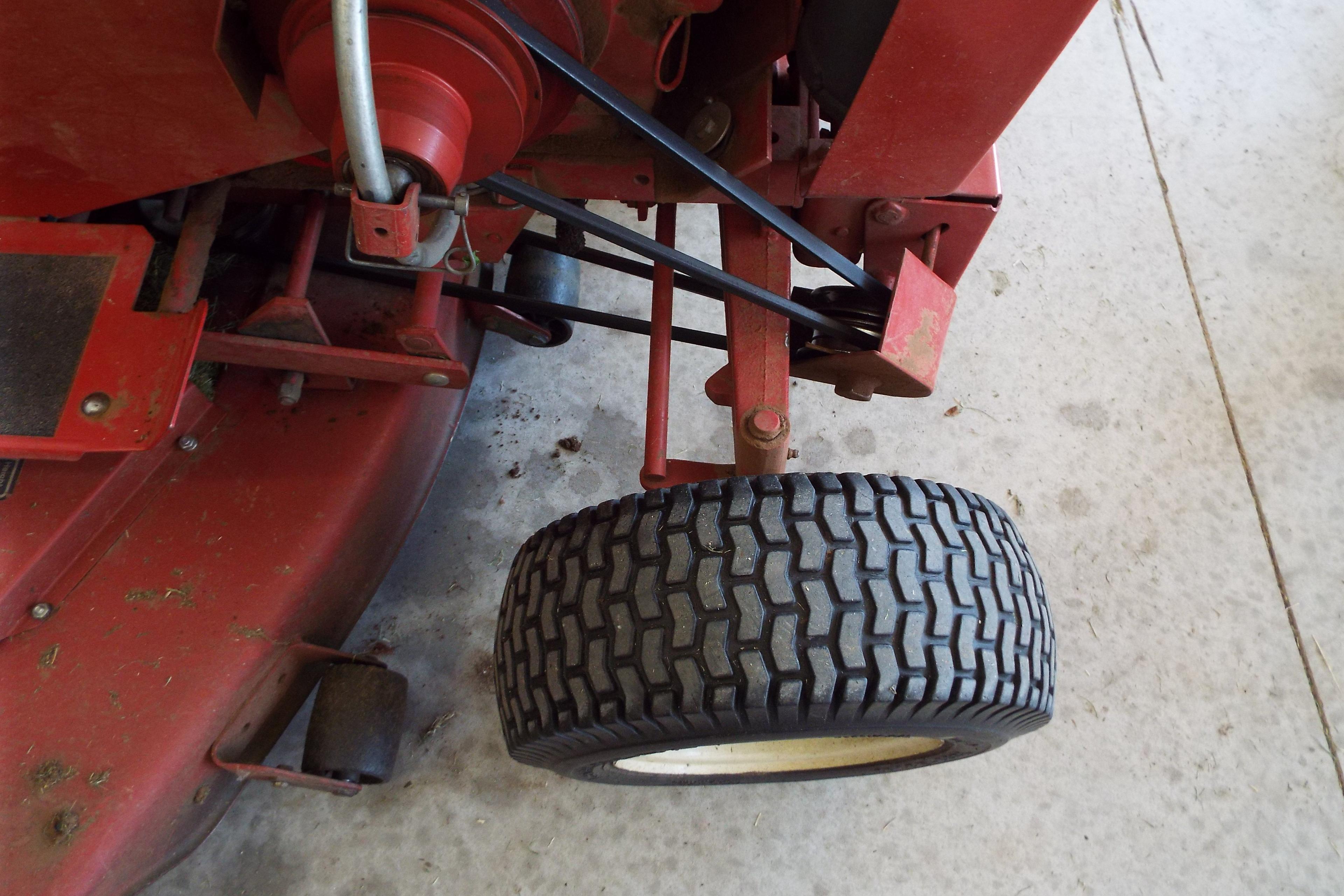 Wheel Horse C-141 Automatic Garden Tractor