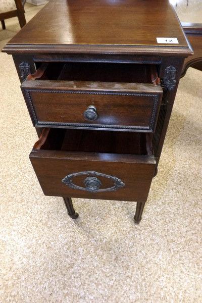 Antique Vanity w/3 Mirrors