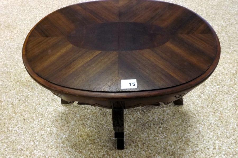 Oval Coffee Table w/Decorative lets & Inlaid Top