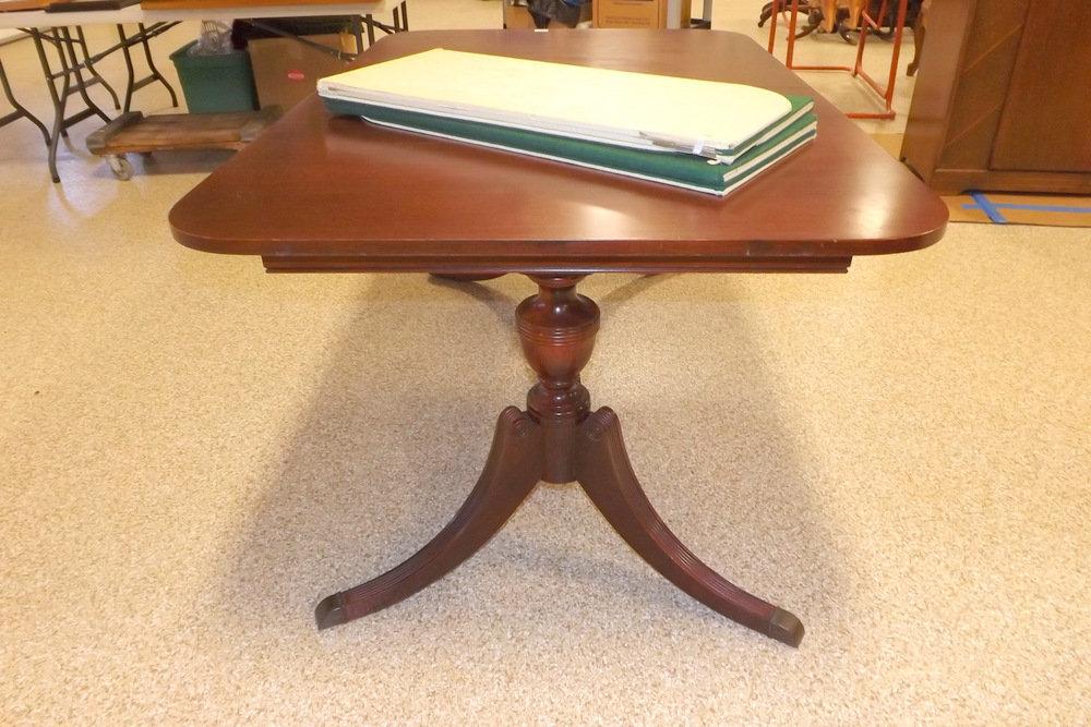 Duncan Phyfe Table w/Table Pad