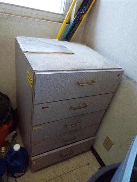 5 drawer wood cabinet