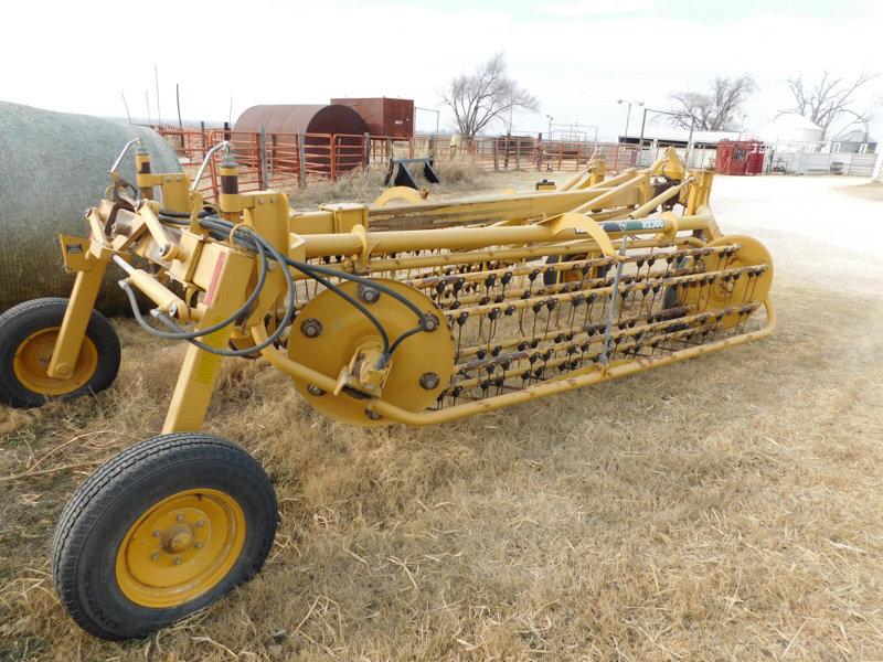 Vermeer R2300 Hyd Rake