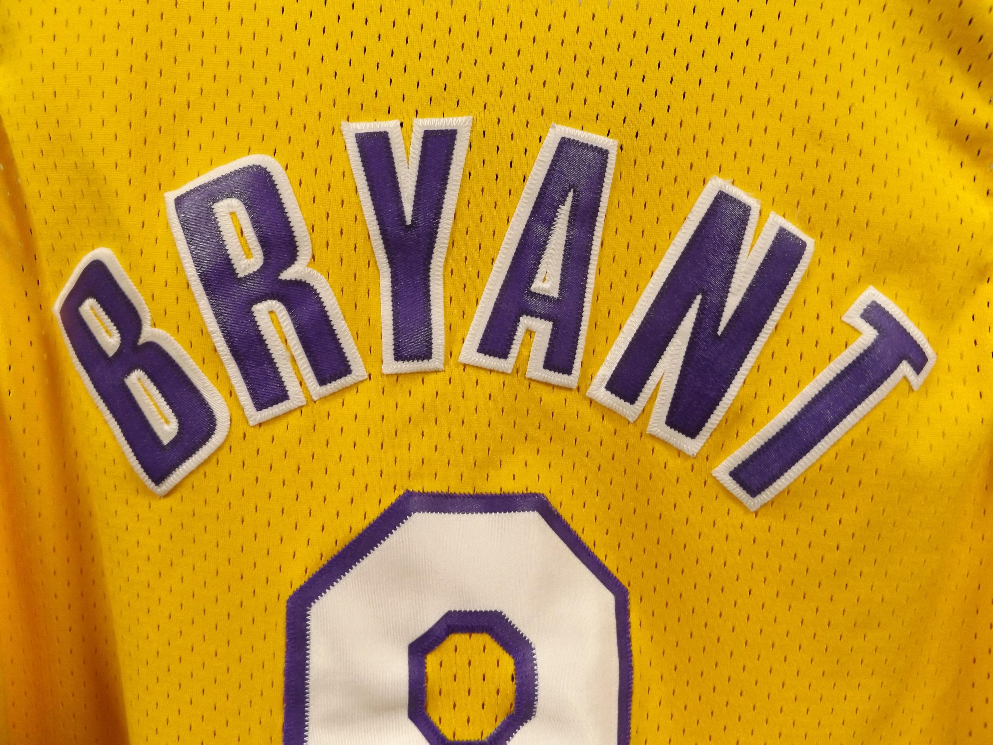 Lakers "Bryant 8" Jersey, size XXL