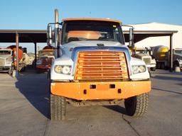 2014 Freightliner McNeilus Mixer Truck